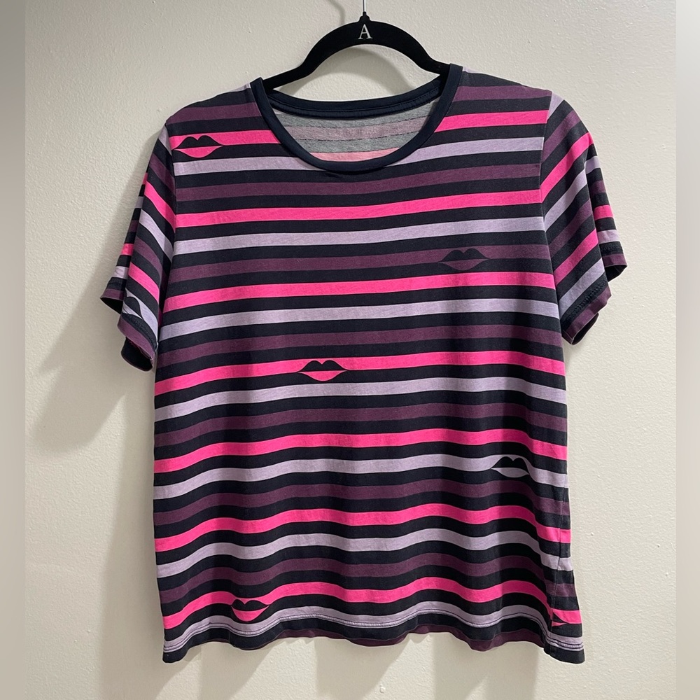 ♠️ kate spade ♠️ lips stripe tshirt size medium - pre-owned